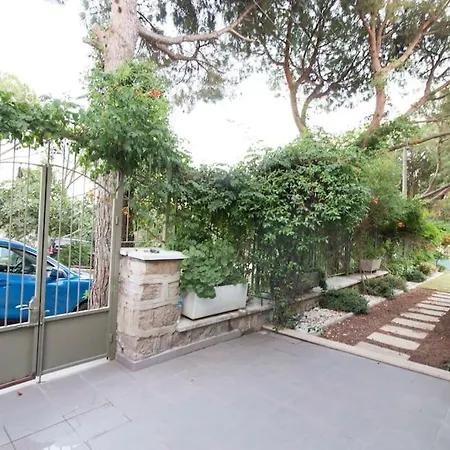 Βίλα Spacious Exquisite 5br With Private Pool *