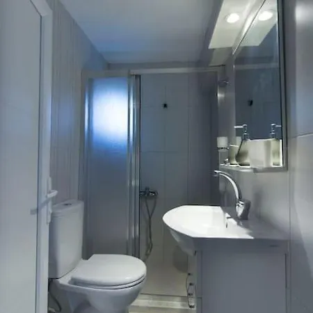 Spacious Exquisite 5br With Private Pool Ayvalı