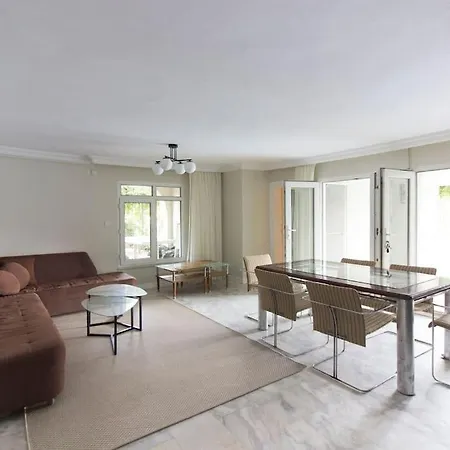Spacious Exquisite 5br With Private Pool Βίλα Ayvalı