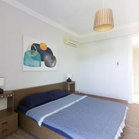Βίλα Spacious Exquisite 5br With Private Pool *